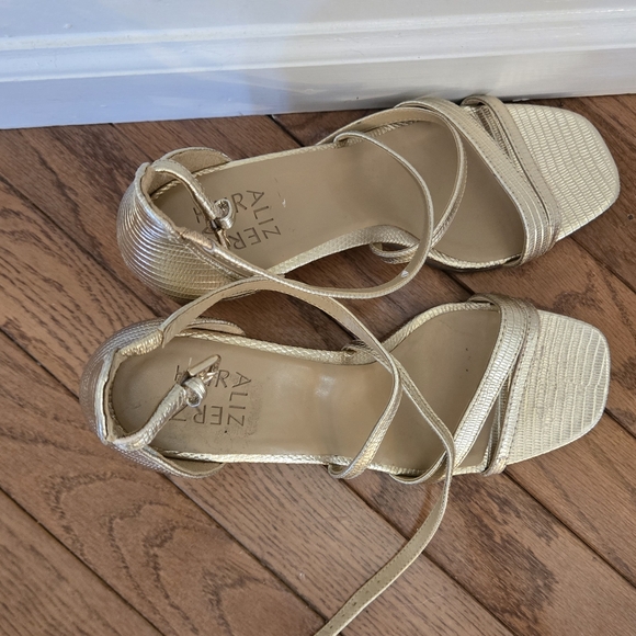 Naturalizer Tiff Dark Gold Dress Heels Size: 8 - Picture 4 of 5